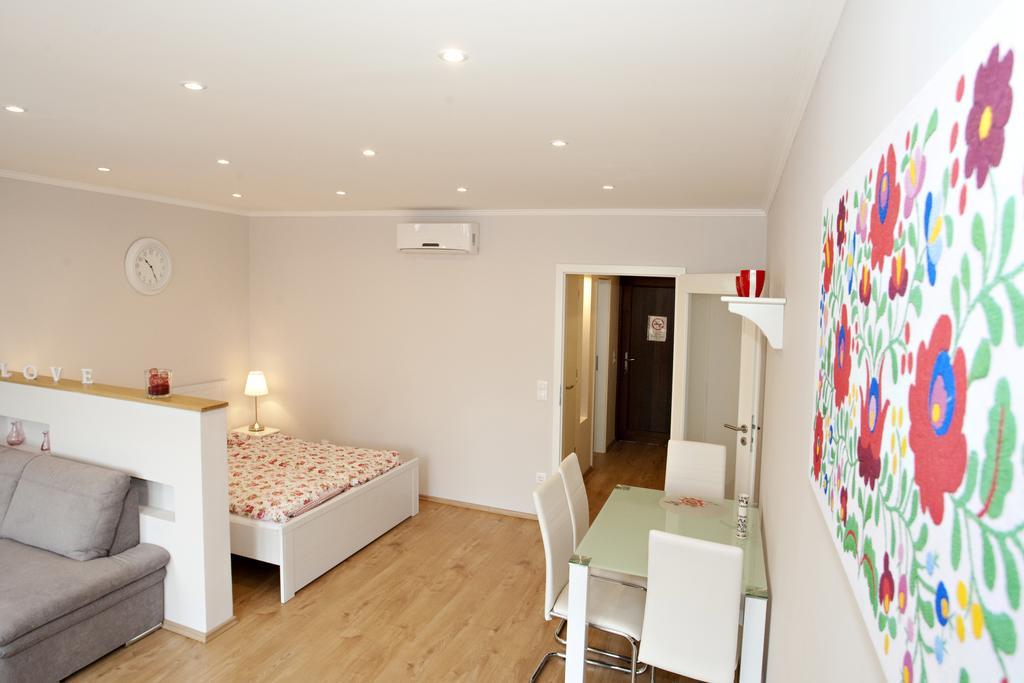 Aurora Apartment Danube View Budapest Extérieur photo